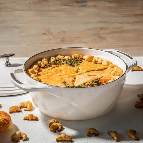 USA Enamel™ Cast Iron Dutch Oven